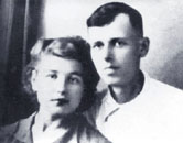 Андрей Дмитриевич Сахаров и Клавдия Алексеевна Вихирева. 1943 г.